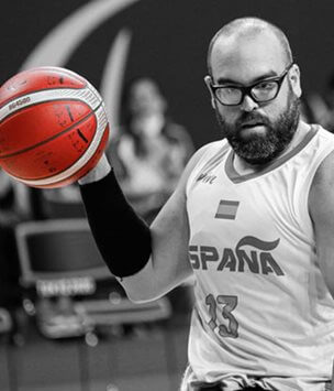 Asier García i aktion