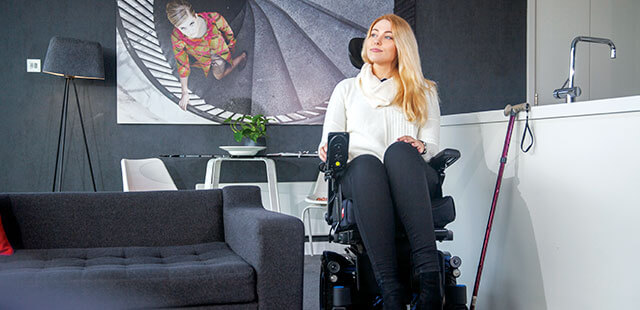 Sunrise Medical kompletterar sin flotta av elrullstolar med den mycket kompakta Q300 M Mini. 